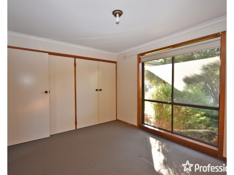 2/10-12 Urana Street, Kilsyth VIC 3137