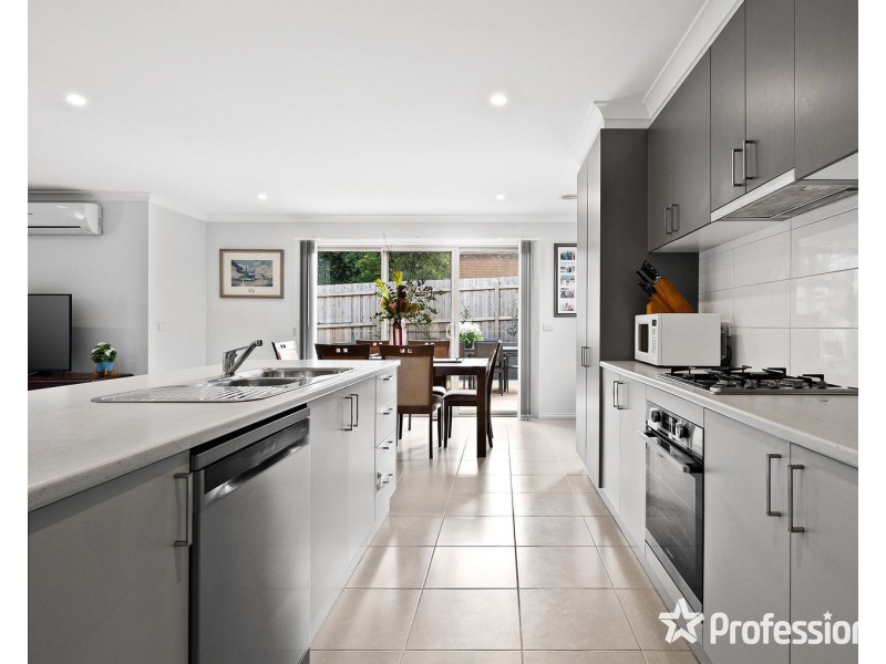 147a Lomond Avenue, Kilsyth VIC 3137