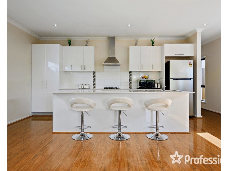 4/5 Crinan Street, Kilsyth VIC 3137