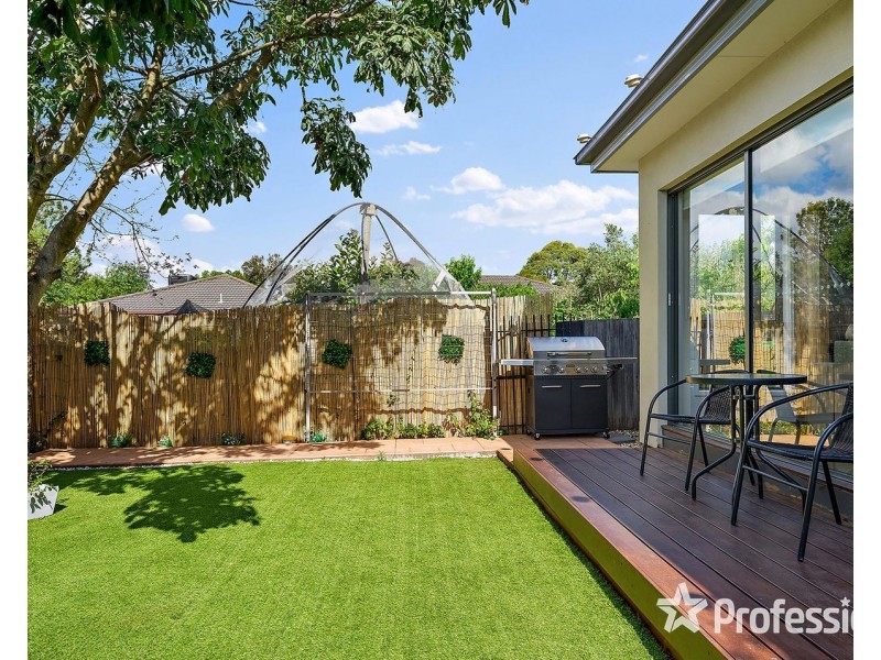 4/5 Crinan Street, Kilsyth VIC 3137
