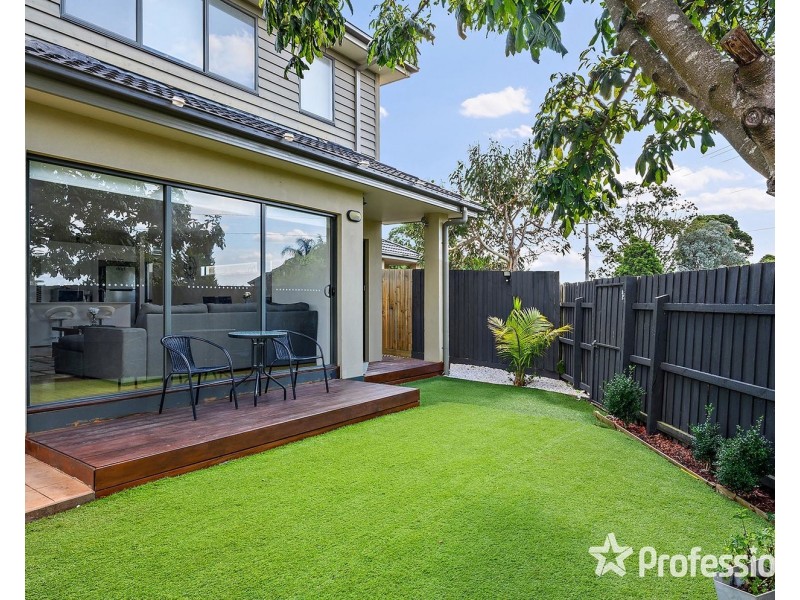 4/5 Crinan Street, Kilsyth VIC 3137