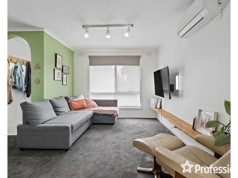 8/26 Lusher Road, Croydon VIC 3136