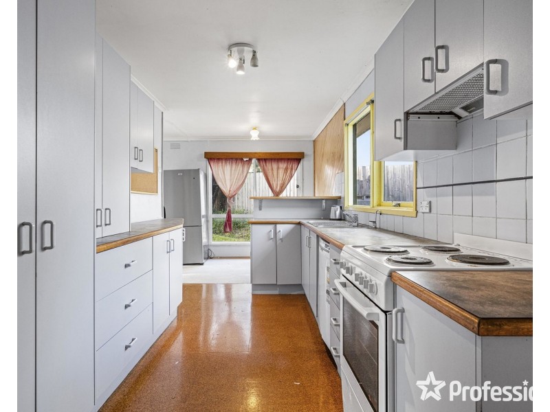 19 Coolabah Street, Mooroolbark VIC 3138