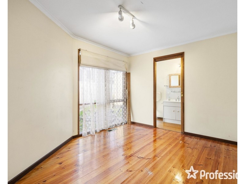 19 Coolabah Street, Mooroolbark VIC 3138
