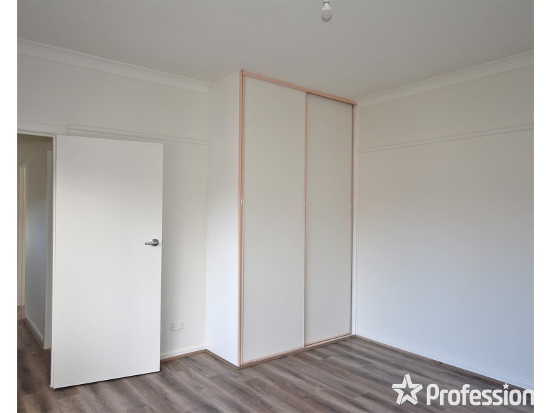1/2 Colchester Road, Kilsyth VIC 3137