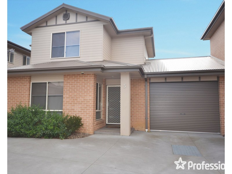 5/15-17 Manchester Road, Mooroolbark VIC 3138