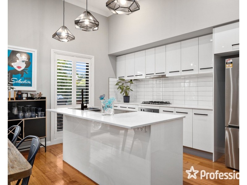 7 Cherry Lane, Montrose VIC 3765