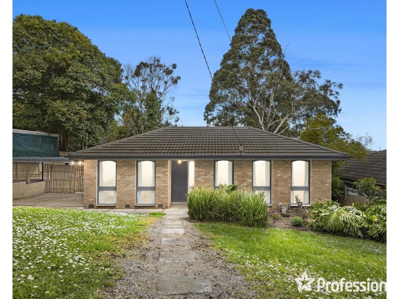 11 Turella Court, Mooroolbark VIC 3138