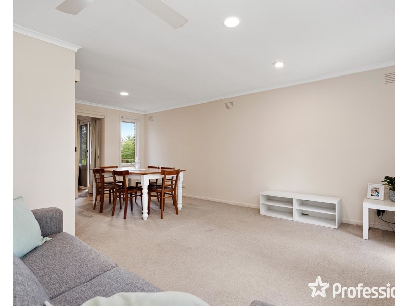 11 Turella Court, Mooroolbark VIC 3138