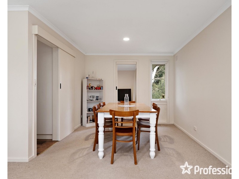 11 Turella Court, Mooroolbark VIC 3138