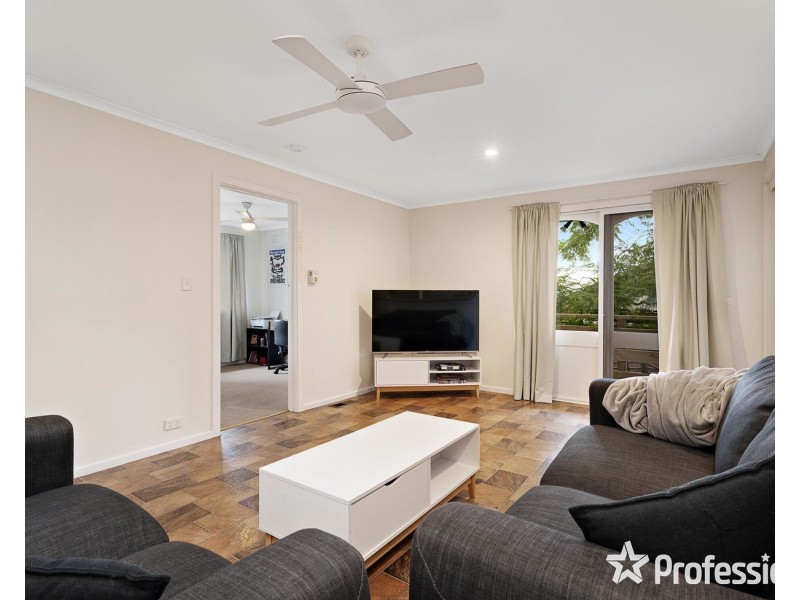 11 Turella Court, Mooroolbark VIC 3138