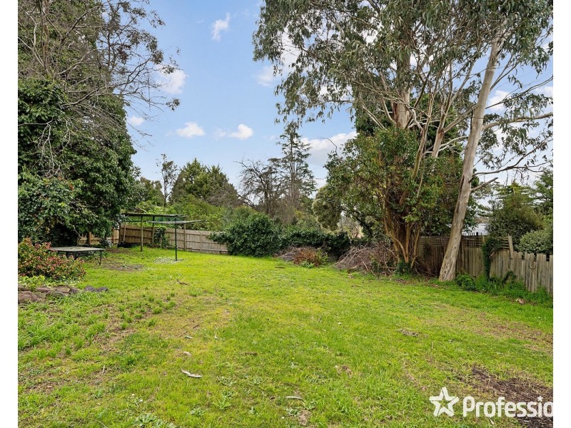 11 Turella Court, Mooroolbark VIC 3138