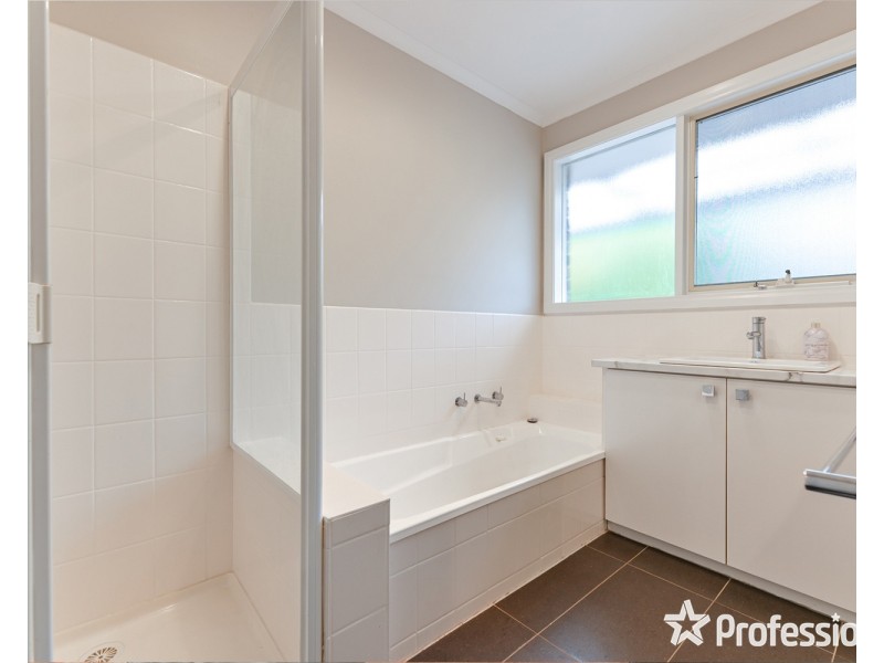 5 Westall Court, Mooroolbark VIC 3138