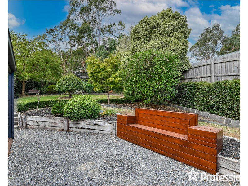 5 Westall Court, Mooroolbark VIC 3138