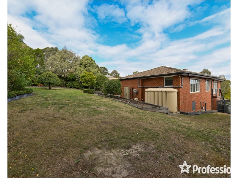 5 Westall Court, Mooroolbark VIC 3138