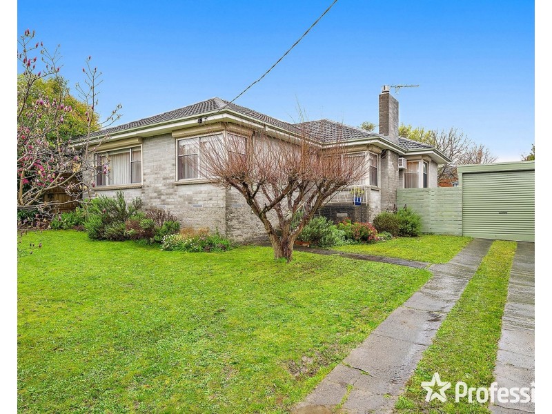 104 Manchester Road, Mooroolbark VIC 3138