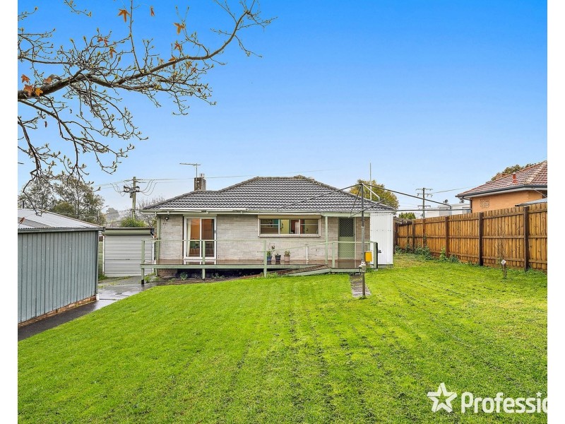 104 Manchester Road, Mooroolbark VIC 3138