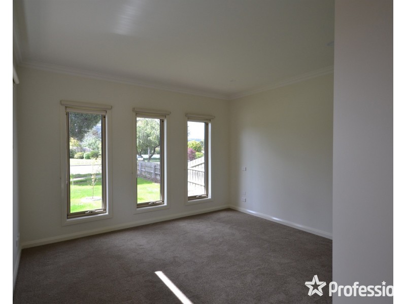 1/6 Cameron Court, Kilsyth VIC 3137