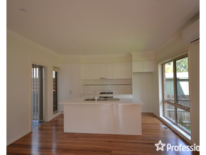 1/6 Cameron Court, Kilsyth VIC 3137