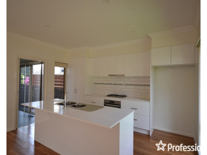 1/6 Cameron Court, Kilsyth VIC 3137