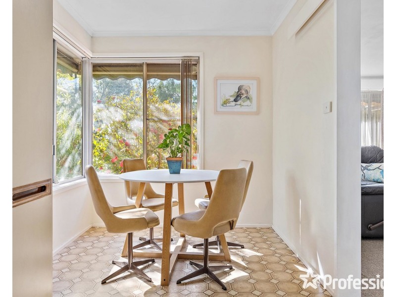 10 Larbert Road, Mooroolbark VIC 3138