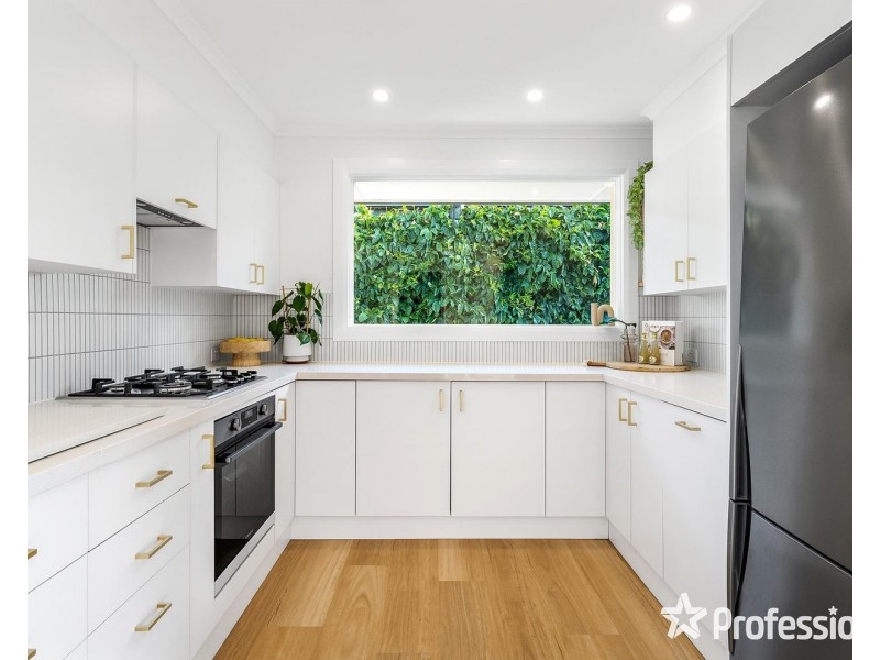 1 Eliot Court, Mooroolbark VIC 3138