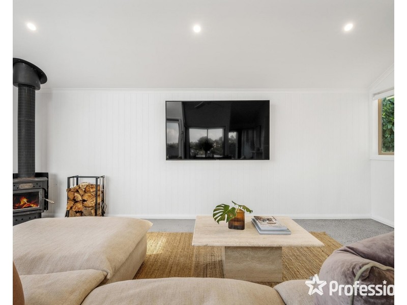 1 Eliot Court, Mooroolbark VIC 3138