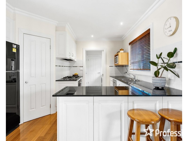 2/13 Penllyne Avenue, Vermont VIC 3133