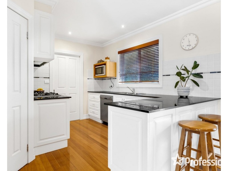 2/13 Penllyne Avenue, Vermont VIC 3133