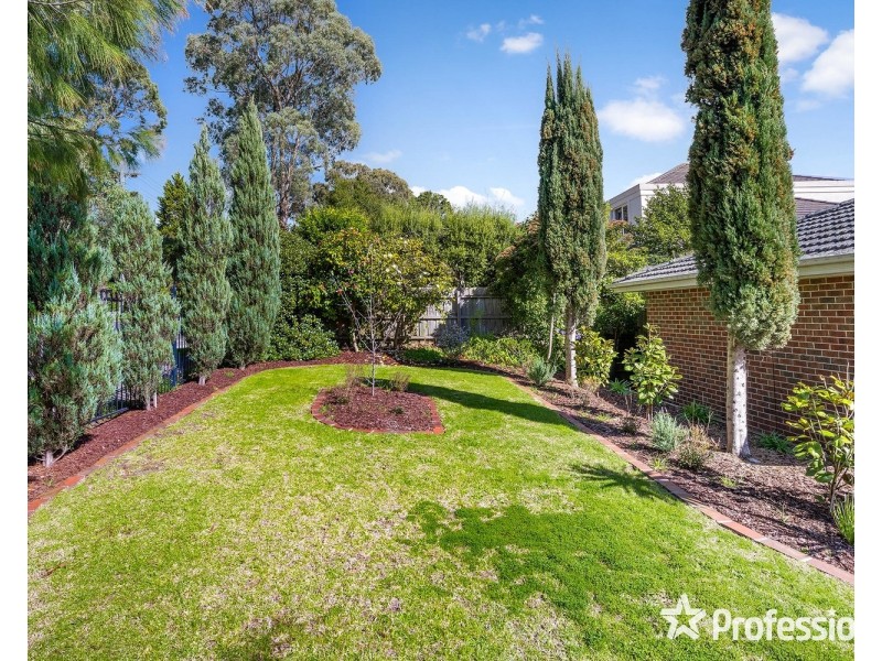 2/13 Penllyne Avenue, Vermont VIC 3133