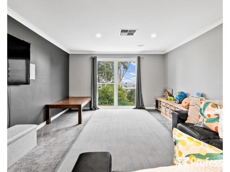 29 Glen Dhu Road, Kilsyth VIC 3137