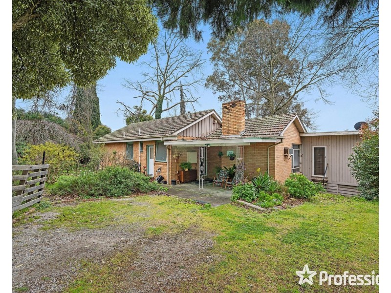 36 Central Avenue, Mooroolbark VIC 3138