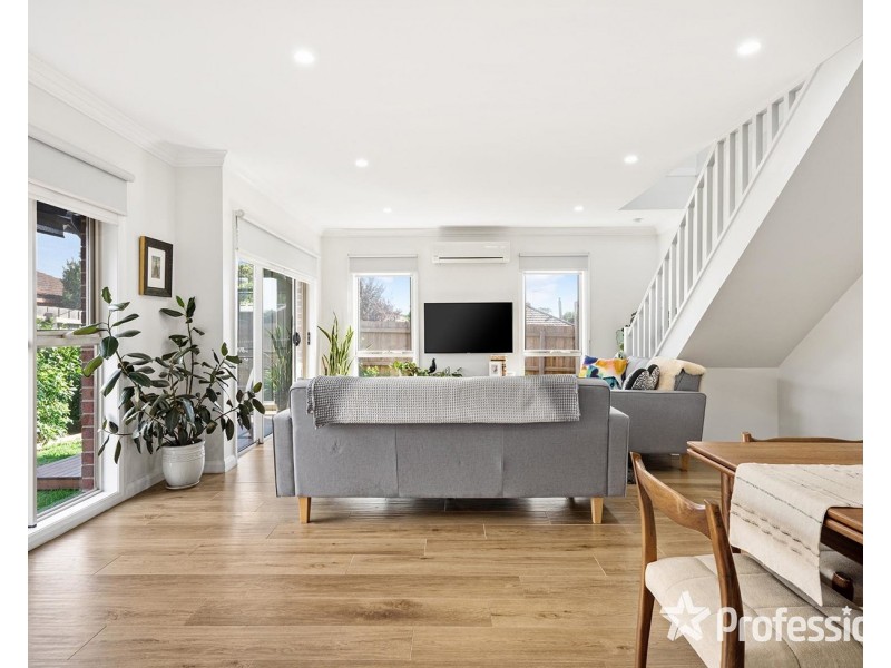 5 Raffaele Close, Lilydale VIC 3140