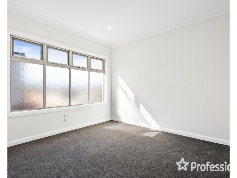 5 Raffaele Close, Lilydale VIC 3140