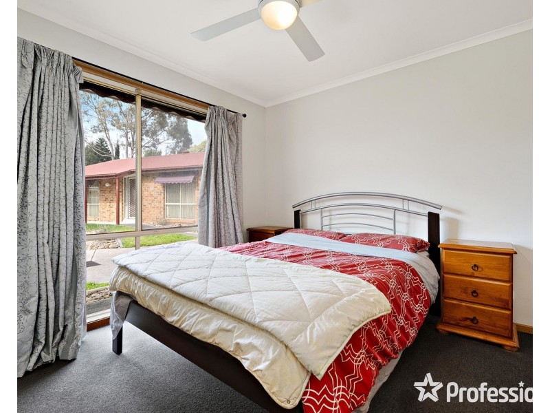 5/8-9 Hyde Park Walk, Mooroolbark VIC 3138