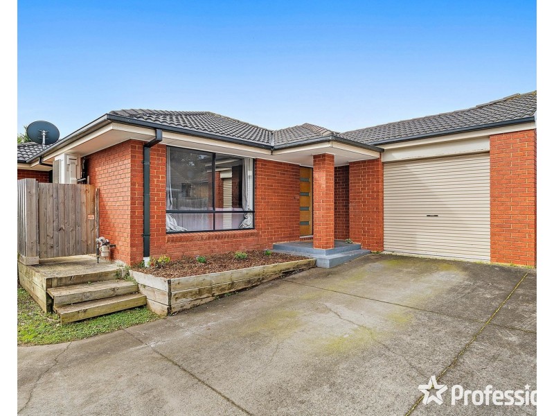 8a Neville Street, Mooroolbark VIC 3138