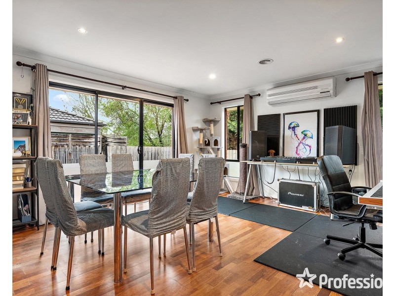 8a Neville Street, Mooroolbark VIC 3138