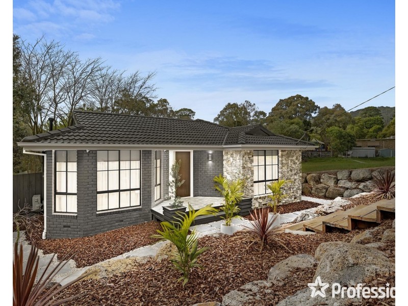 17-19 Banksia Street, Montrose VIC 3765