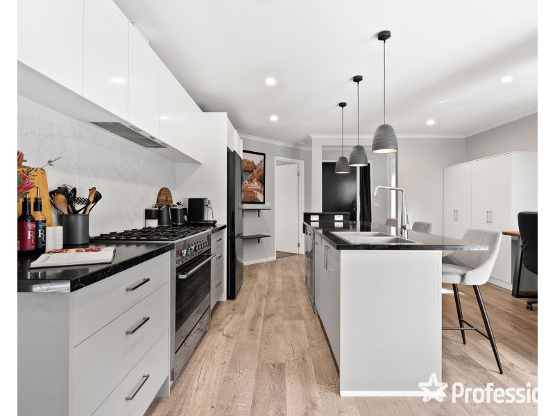 17-19 Banksia Street, Montrose VIC 3765