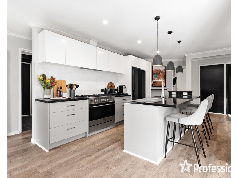 17-19 Banksia Street, Montrose VIC 3765