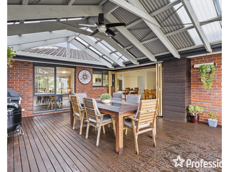 44 Circle Ridge, Chirnside Park VIC 3116