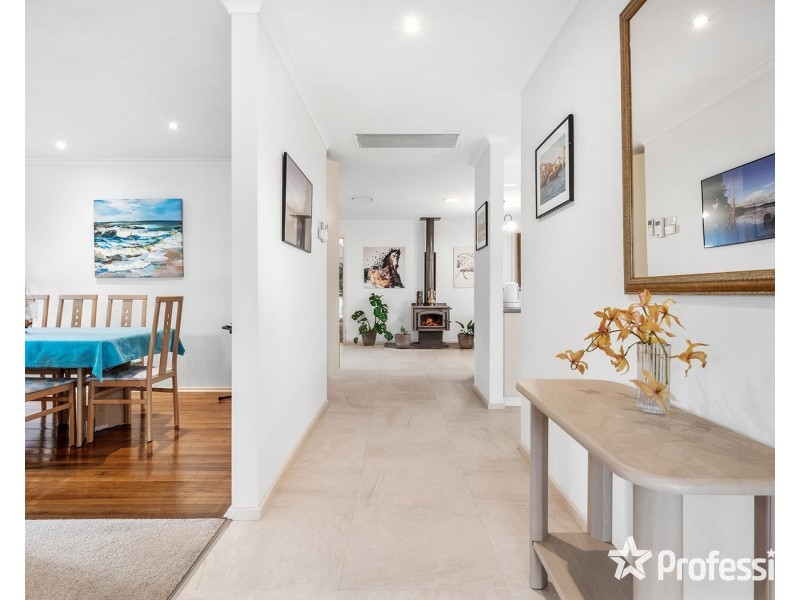 114 Lakeview Drive, Lilydale VIC 3140