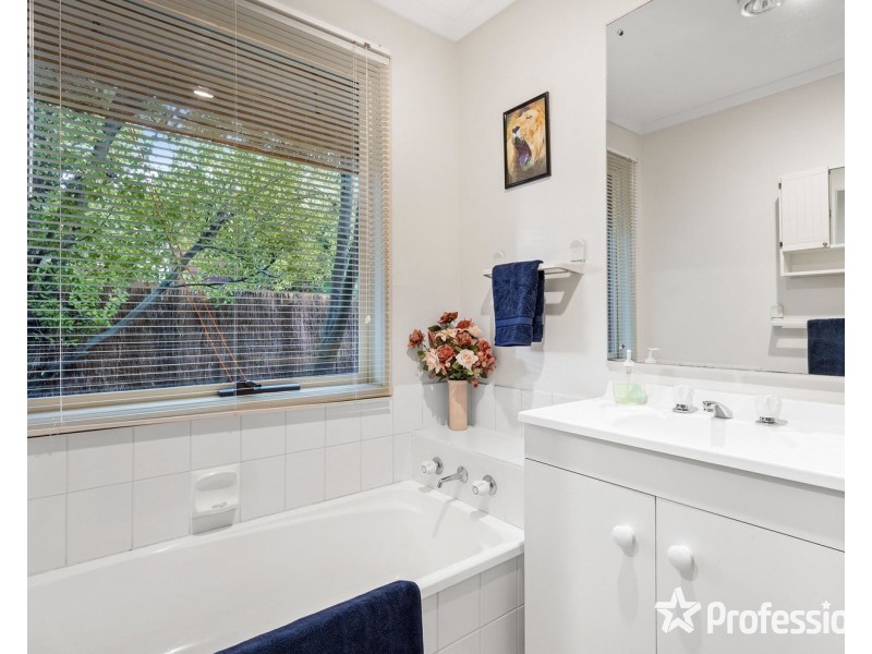 114 Lakeview Drive, Lilydale VIC 3140