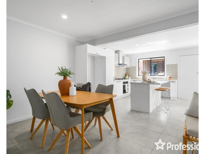 49 Kipling Avenue, Mooroolbark VIC 3138
