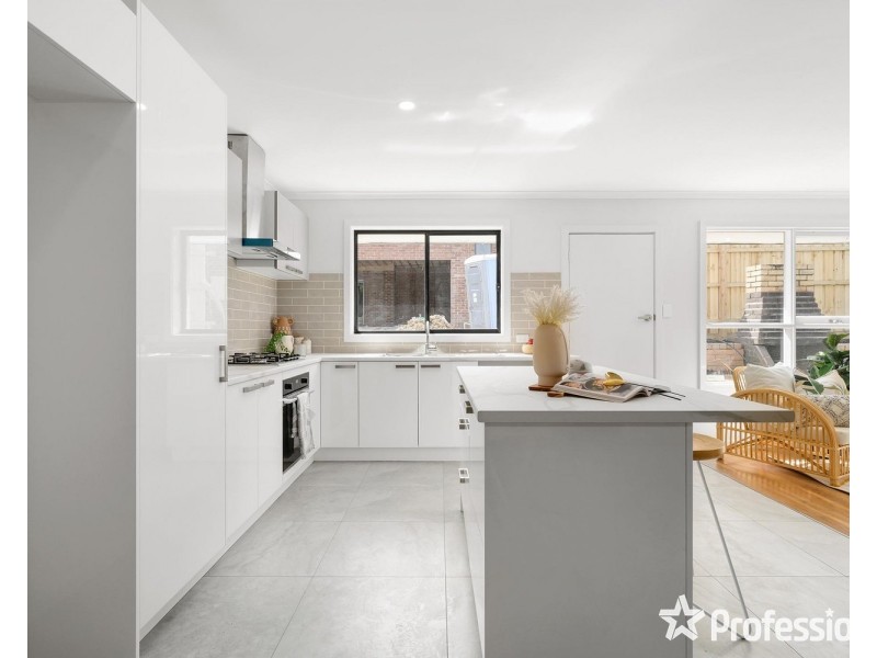 49 Kipling Avenue, Mooroolbark VIC 3138