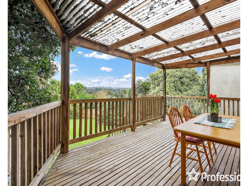 9 Carawa Street, Mooroolbark VIC 3138