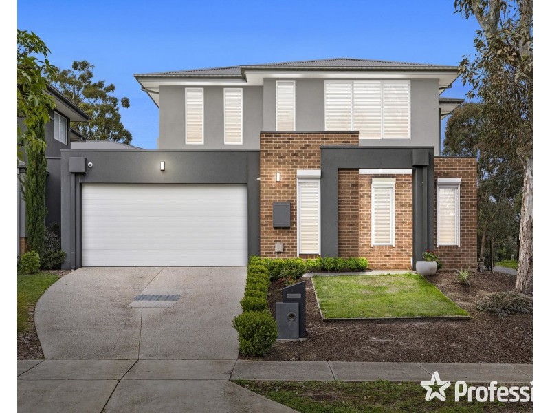2c Caromar Street, Croydon VIC 3136