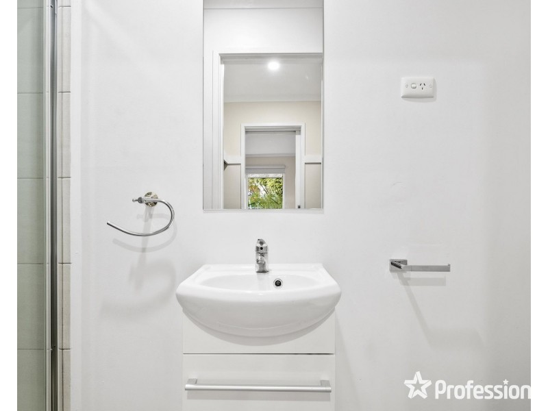 7 Black Springs Road, Chirnside Park VIC 3116