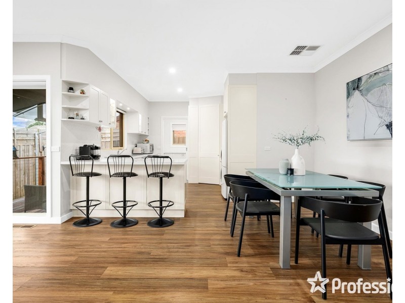 2/21 Rolloway Rise, Chirnside Park VIC 3116