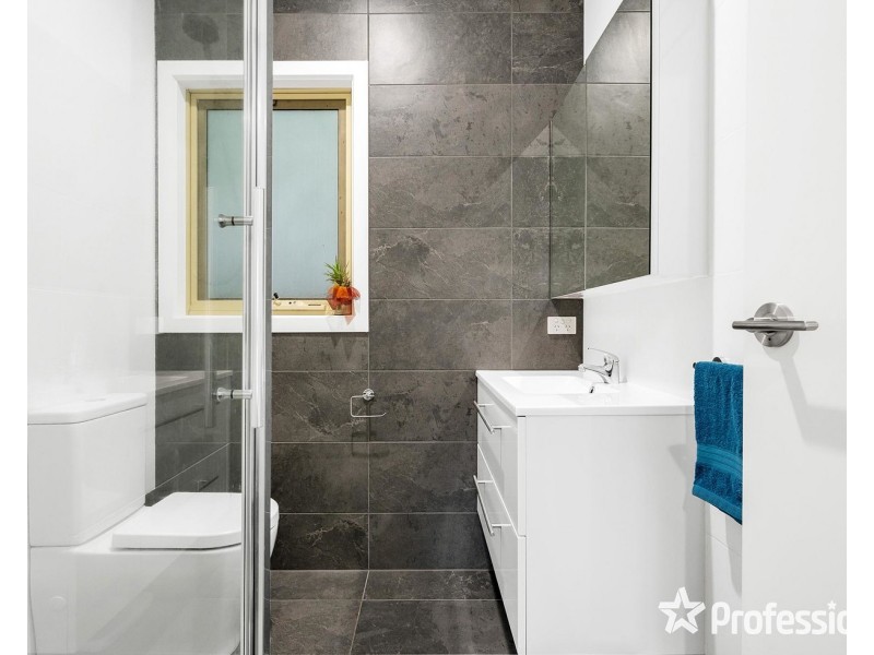 2/21 Rolloway Rise, Chirnside Park VIC 3116